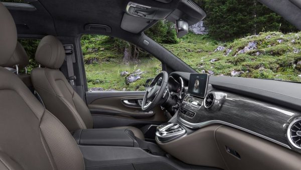 mercedes-benz-v250-luxury-10 mercedes-benz-v250-luxury-10